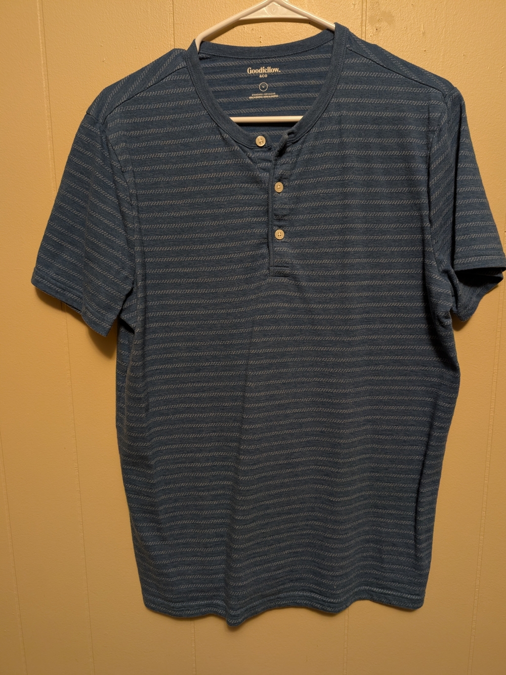 Goodfellow & Co Men's Blue Striped Henley Shirt Size M Standard Fit